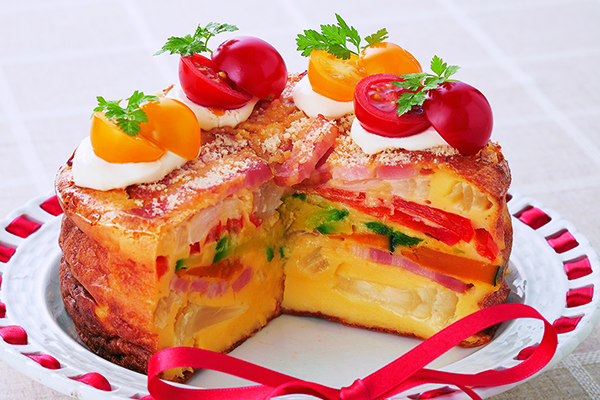 彩り野菜のキッシュケーキの写真