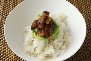 うなぎご飯 ～アボカドディップ添え～の写真
